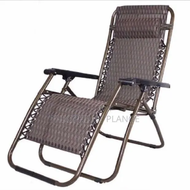 Foldable Garden / Balcony Chair . Lounge Chair · Photo 1