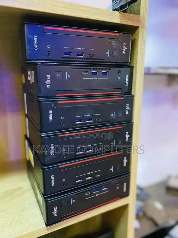 Desktop Computer Fujitsu 8GB Intel Core i5 SSD 256GB