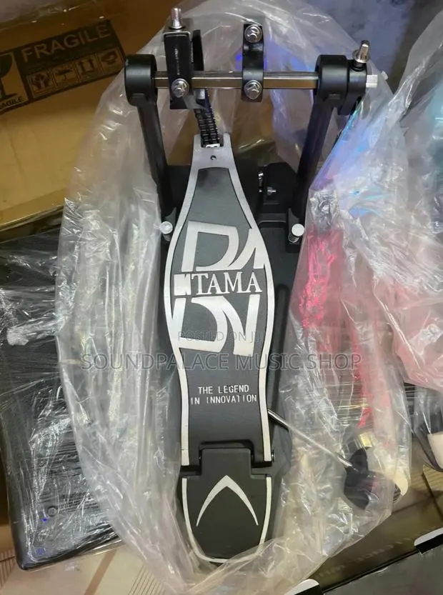 Tama Iron Cobra Standard/Junior Bass Drum Pedal · Photo 1