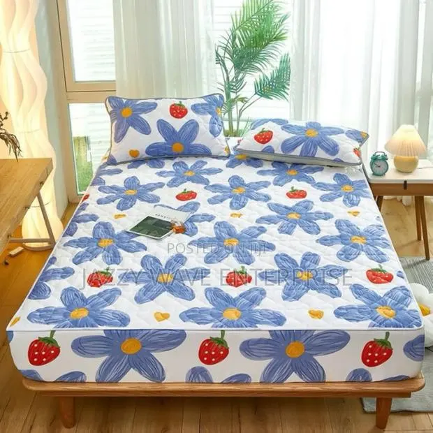 King Size Waterproof Bedsheet · Photo 1