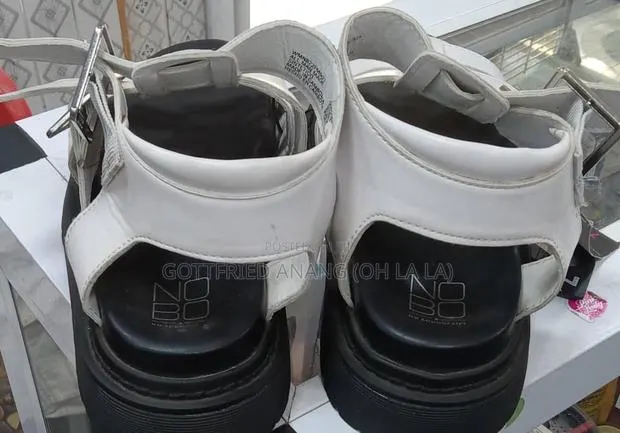 Wonder Wear Shoes · Photo 1