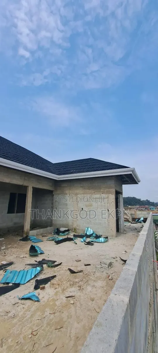 Download Gutter and Pipe PVC · Photo 1