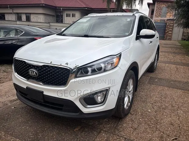 Kia Sorento 2.4L LX AWD 2017 White · Photo 1
