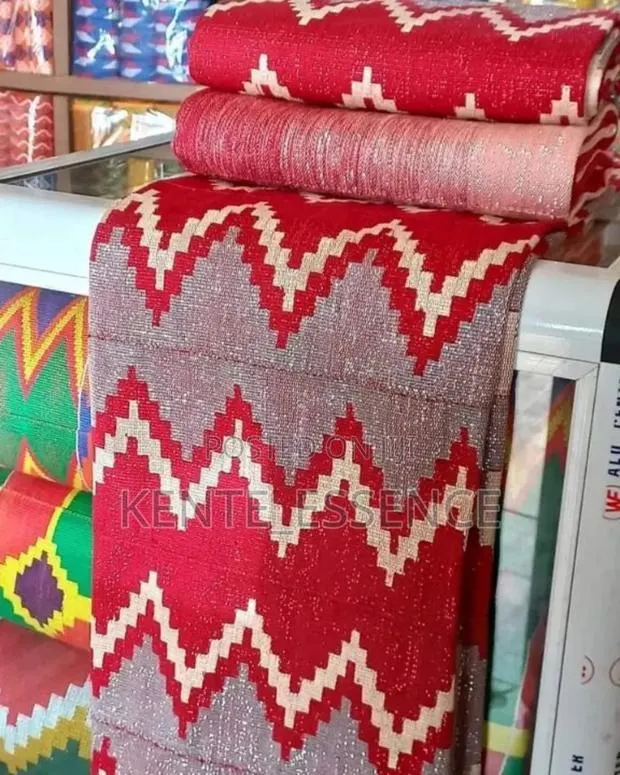 Bonwire Kente Available for 1700 Cedis for 6 Yards · Photo 1