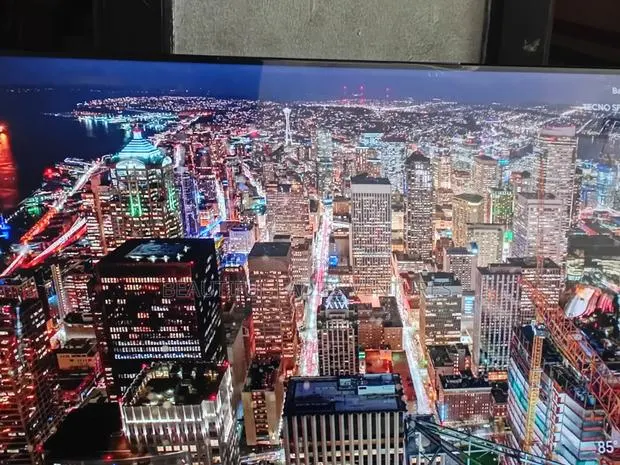 TCL Smart 32inches Google TV · Photo 1