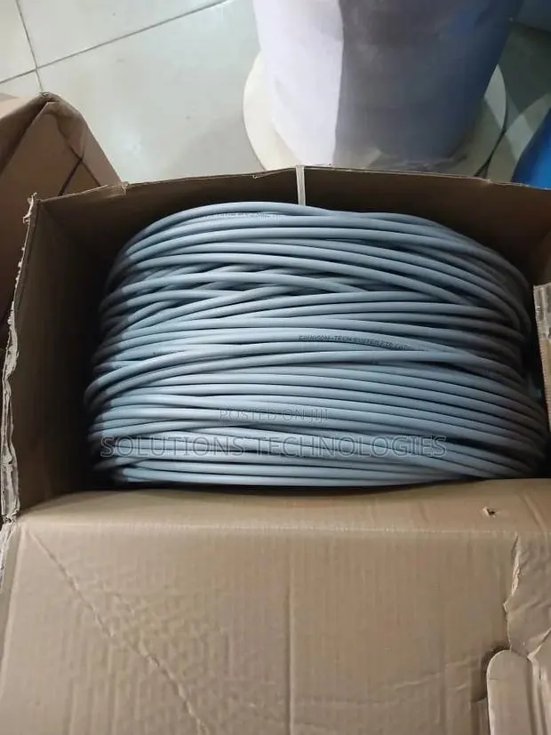 Cat6a FTP Cable · Photo 1