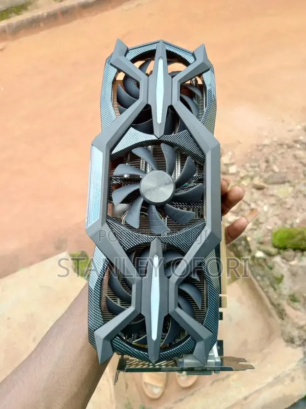 Gigabyte GTX 1080 · Photo 1