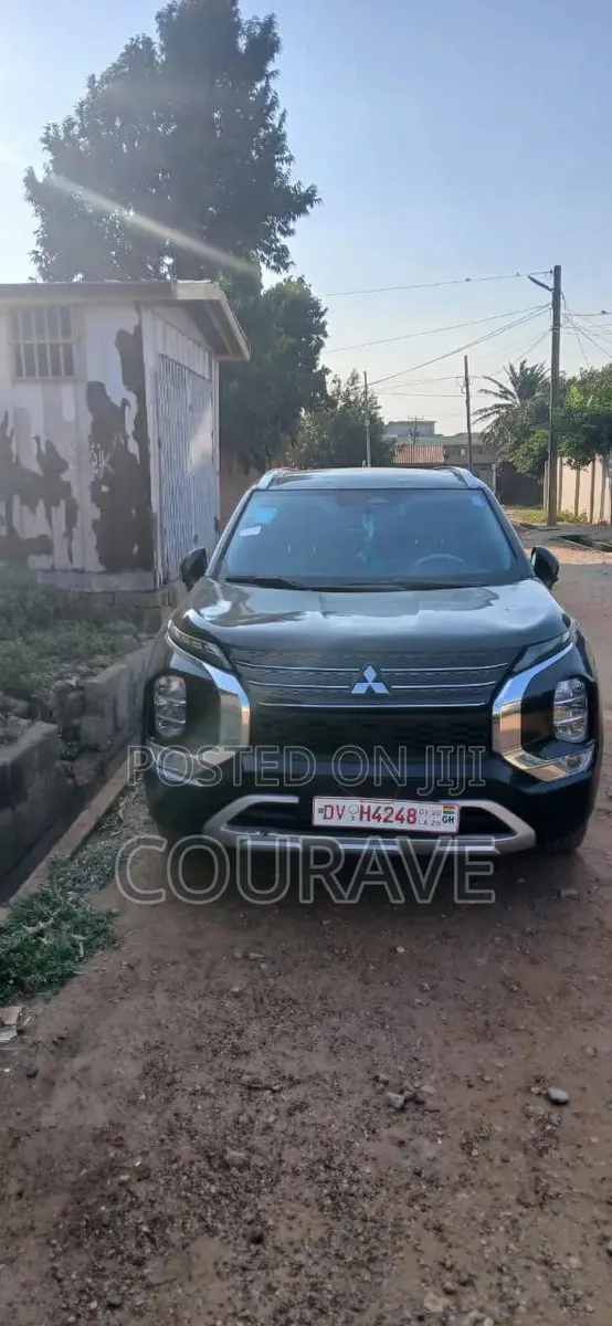Mitsubishi Xpander Cross · Photo 1