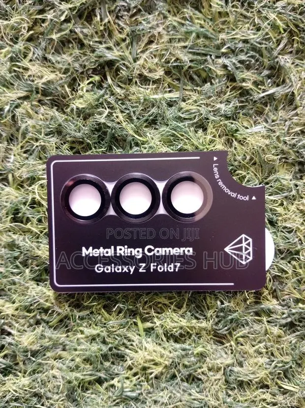 Samsung Z Fold Series Camera Lens · Photo 1