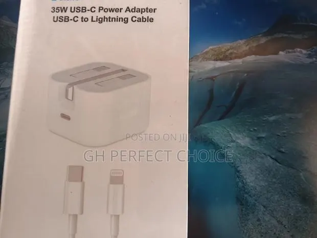 Type C iPhone Fast Charging , 3-pin, · Photo 1