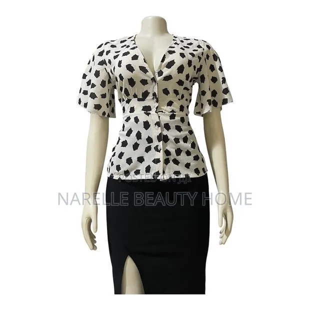 Uk Size 8 - Ladies Multipurpose Beautiful Blouse · Photo 1