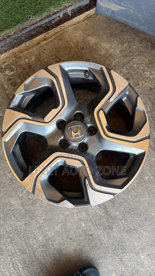 Honda CRV 2017,2018,2019,2020,2021,2021, Original Rim Available · Photo 1