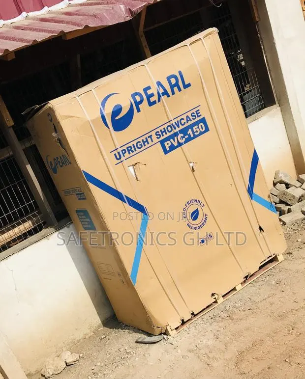 Pearl Iceguard PVC-150 Glass Display 3 Doors Fridge · Photo 1