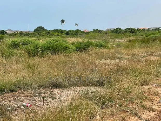 Short Intensive Price Drop - Lands at Prampram · Photo 1