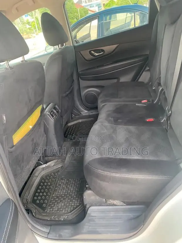 Nissan Rogue 2016 White · Photo 1