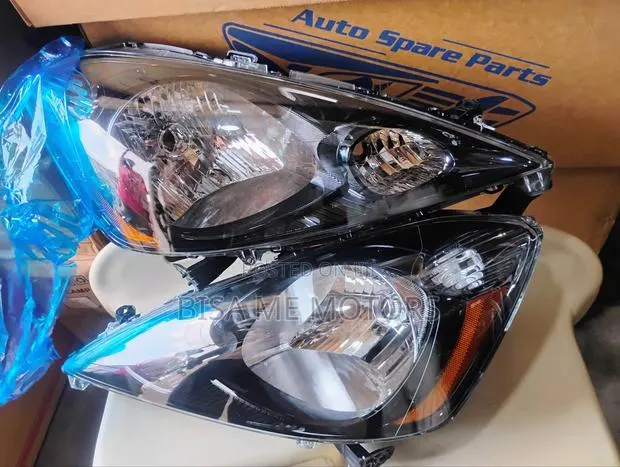 Honda Fit 2009/2010/2011/2012/2013/2014 Headlight · Photo 1
