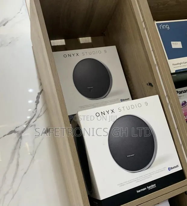 Newly Virtual Harman Kardon Onyx Studio 9 Bluetooth Speaker · Photo 1