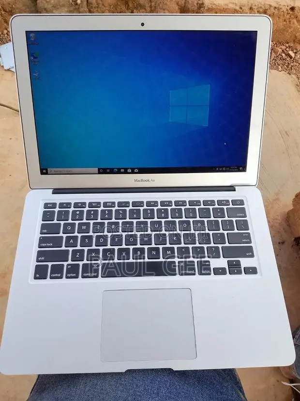 Laptop Apple MacBook Air 2013 4GB Intel Core i5 SSD 256GB · Photo 1
