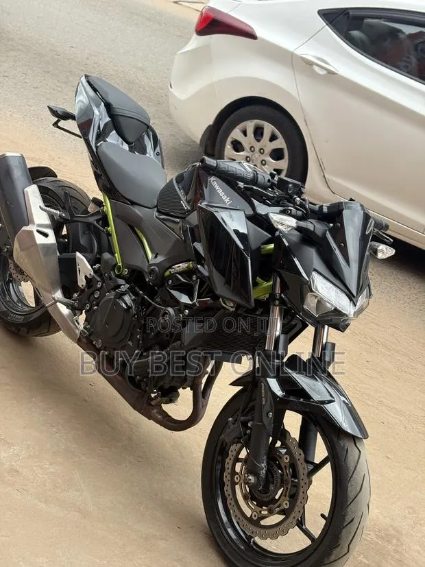 Kawasaki Z400 2022 Black · Photo 1