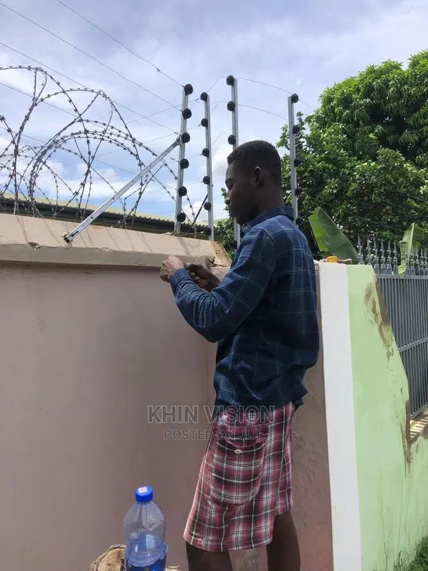 Electric Fence Installation Gh · Photo 1
