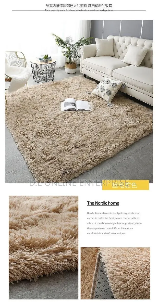 Fluffy Floor Carpet · Photo 1