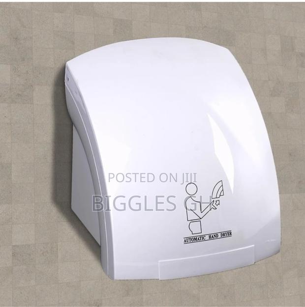 Automatic Hand Dryer · Photo 1