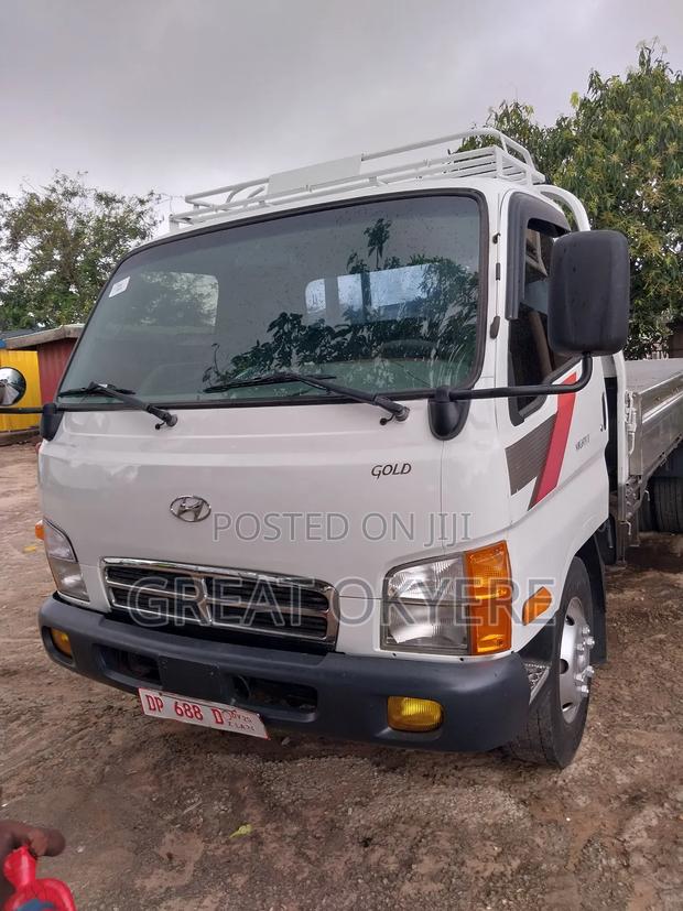 Hyundai Mighty Truck · Photo 2