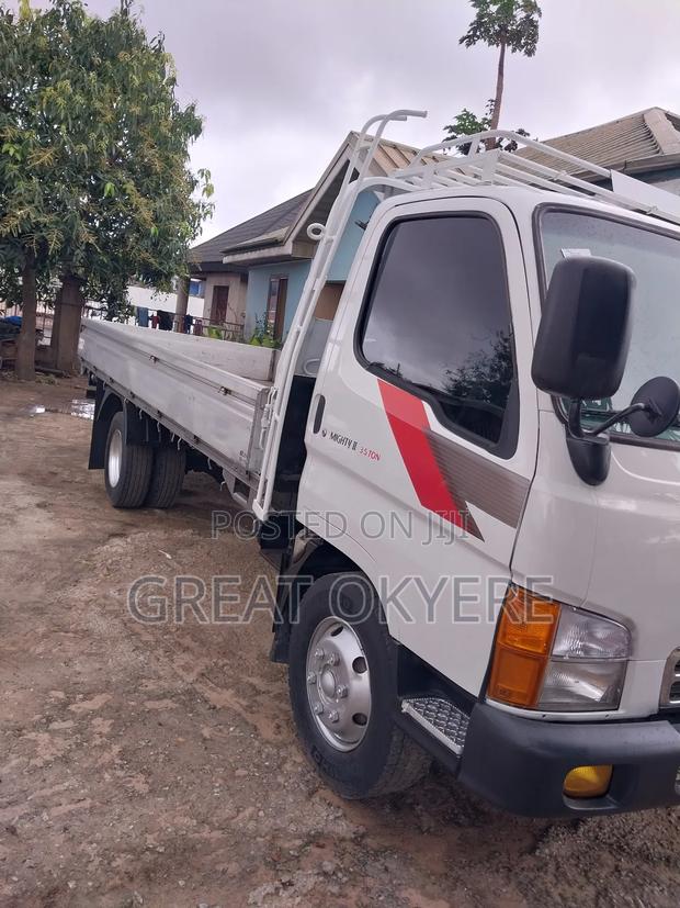 Hyundai Mighty Truck · Photo 3