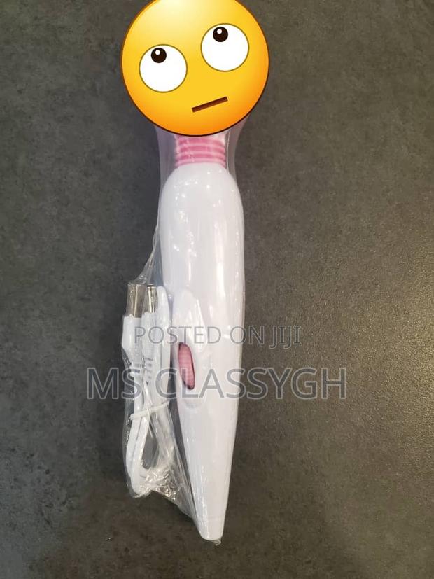 Female Rechargeable Massage Masturbator Shock Av Vibrator · Photo 2
