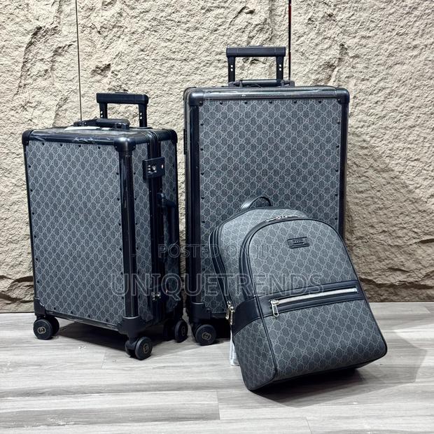 Suitcases and Backpack Set · Photo 1
