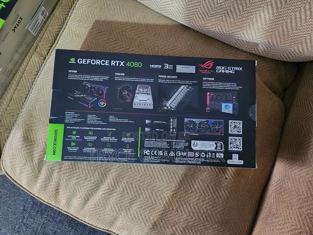 Asus Rog Strix Gaming RTX 4080 Graphic Card · Photo 2