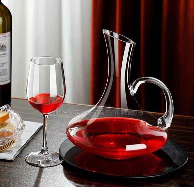 1.5L Wine Decanter · Photo 2