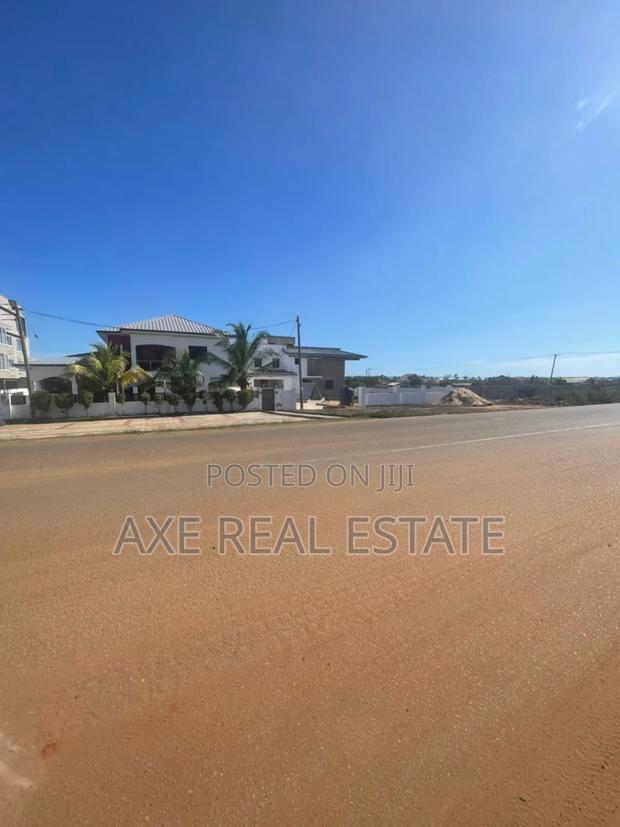 Spacious Titled Plots at Prampram Beach View · Photo 2
