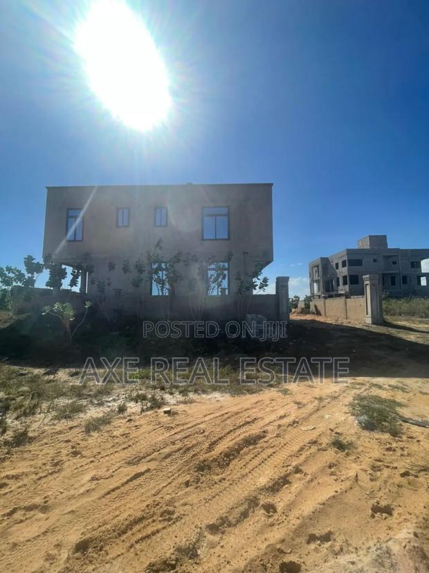 Ultimate Plots // Litigation Free at Prampram Beach View · Photo 2