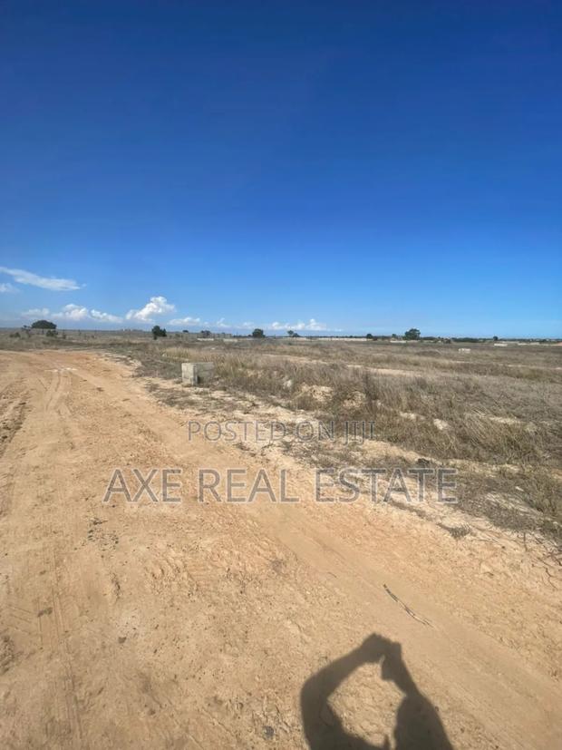 Massive Rush Hour Discount on Plots at Prampram Beach Road · Photo 2