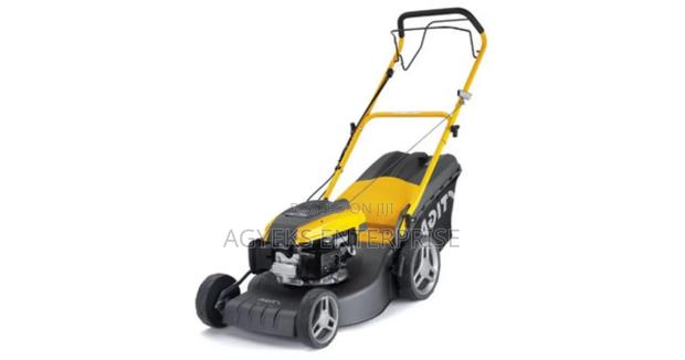 Honda Powered Stiga Lawn Mower · Photo 2