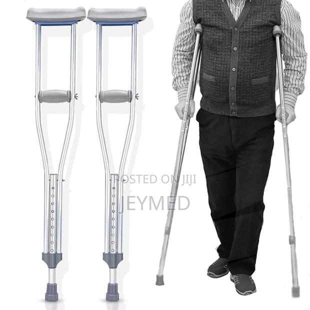 Auxiliary Crutches/Armpit Crutches · Photo 1