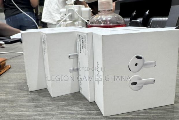 Apple Airpods 4 · Photo 2