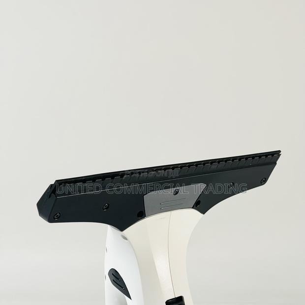 Window Vacuum Cleaner · Photo 7