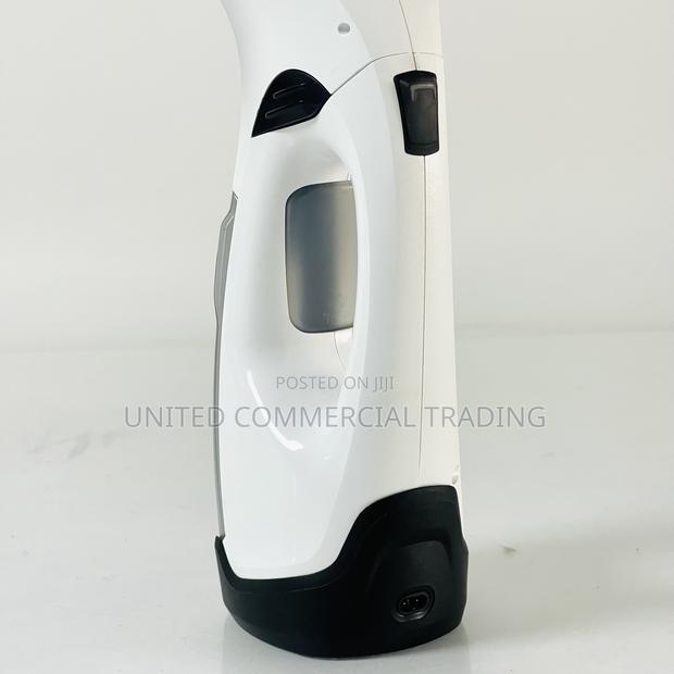 Window Vacuum Cleaner · Photo 6