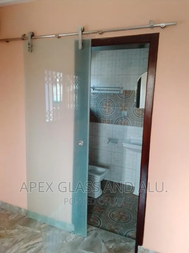 Frameless Glass Sliding Door