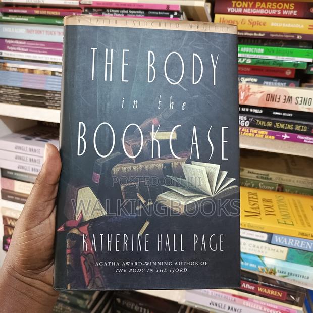 The Body in the Bookcase · Photo 1