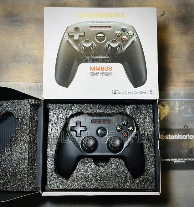Steelseries Nimbus Bluetooth Apple Controllers · Photo 2