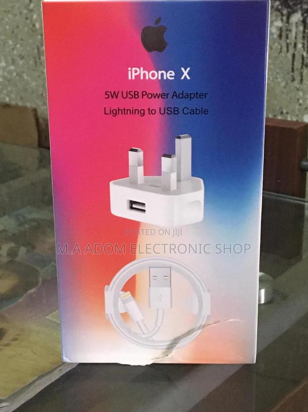 Apple iPhone Charger · Photo 1