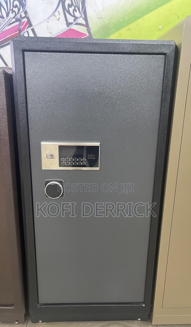 Safe - Safe Deposit Box - Fireproof Safe · Photo 3