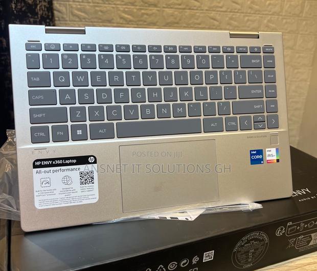 New Laptop HP Envy 14 8GB Intel Core i5 SSD 512GB · Photo 2