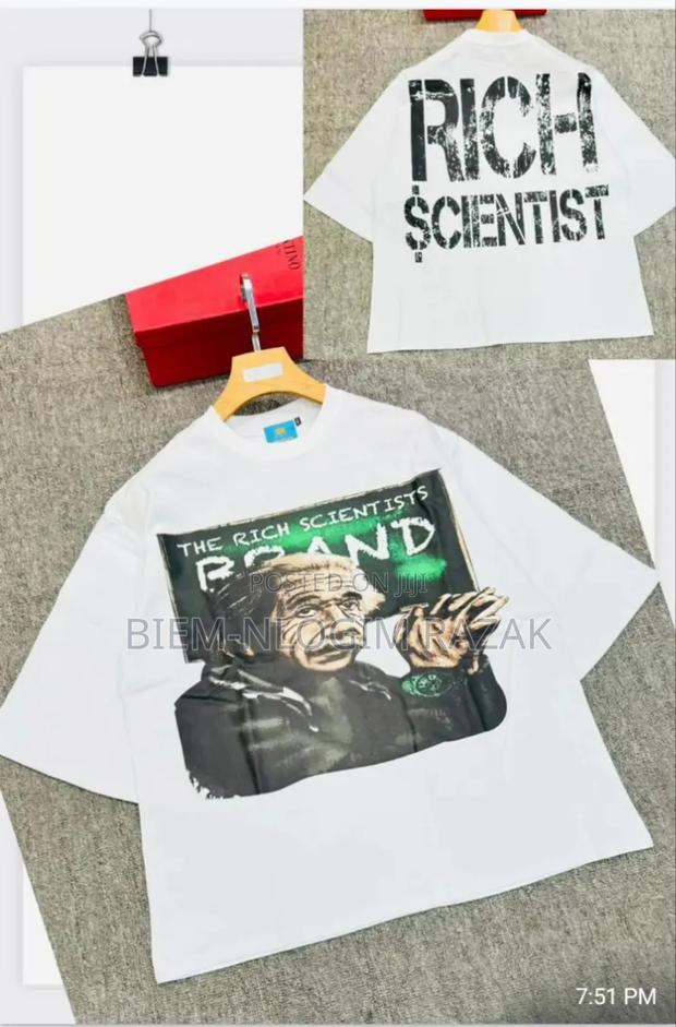 High Quality Crop Tshirts Available in Stock · Photo 4