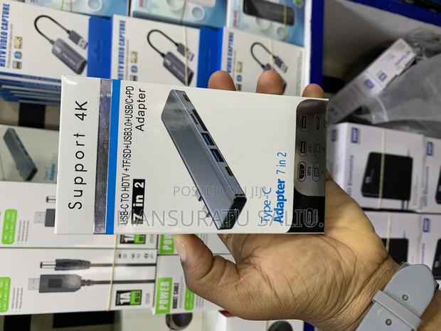 Type-C Adapter 7 in 2 · Photo 1