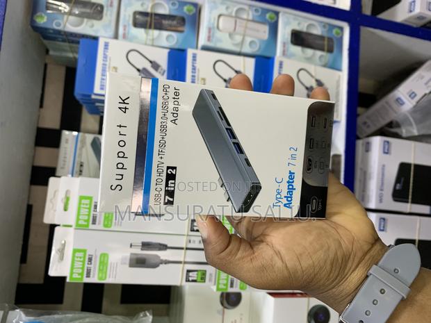 Type-C Adapter 7 in 2 · Photo 2
