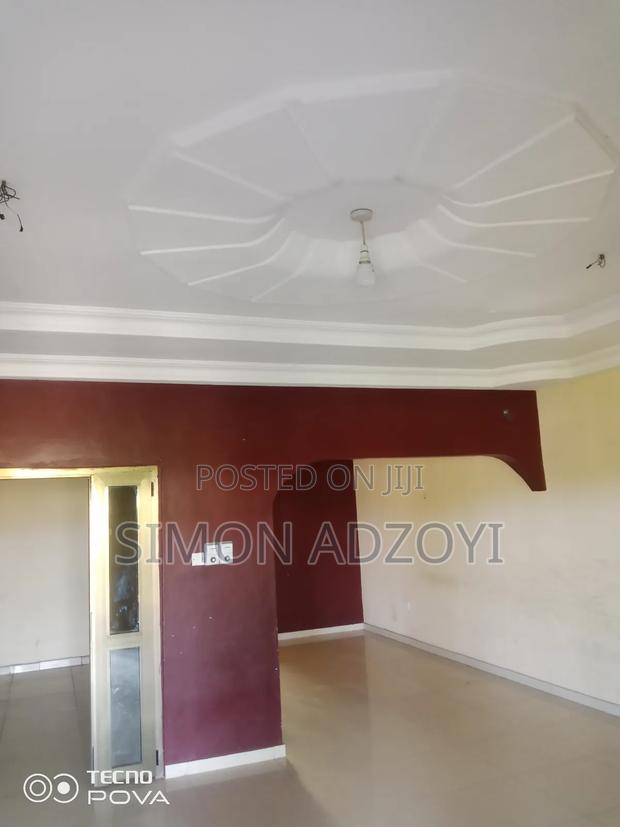 8 Bedroom House for Sale in Accra · Photo 7